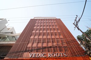 Exterior - Hotel Vedic Roots (Varanasi)