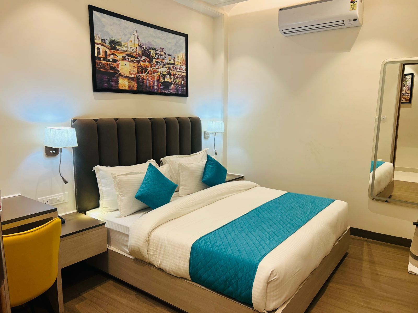 Deluxe Room, City View | Free WiFi