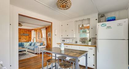 1 Block to Humarock Beach: Dog-Friendly Cottage