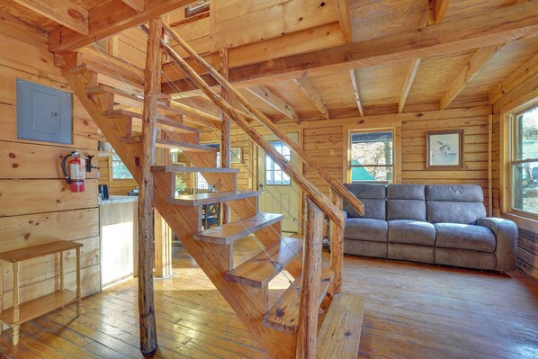 Interior - Access to Community Marina! Lake-View Murray Cabin (Murray)