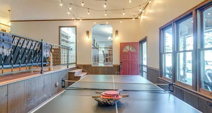 Relaxing Cabin Retreat w/ Games! Louisbug Hideaway