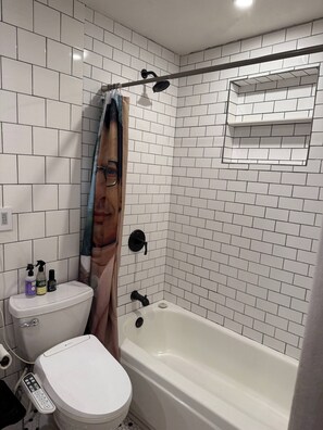 House, 3 Bedrooms, Balcony | Bathroom - Albuquerque Gem Cozy, Central & Full of Charm (Albuquerque)