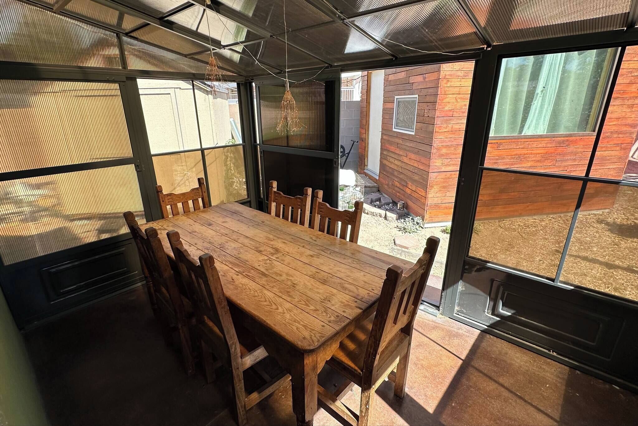 House, 3 Bedrooms, Balcony | Dining