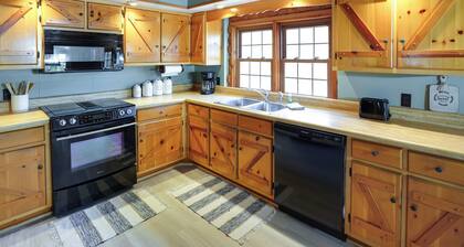 Kentucky Lake Access! Family Log Cabin w/ Deck