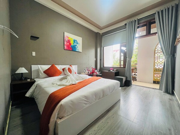 In-room safe, desk, laptop workspace, blackout drapes