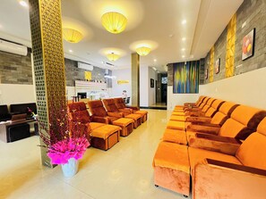 การนวดด้วยหินร้อน, การนวดสวีดิช, การนวดแผนไทย