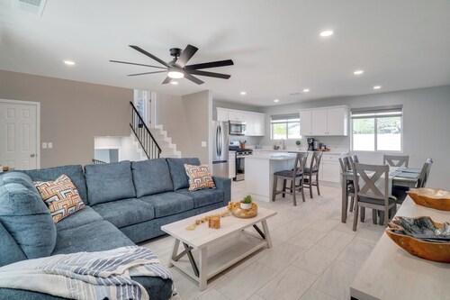 6 Mi to Saguaro Nat’l Park! Family Home w/ Patio