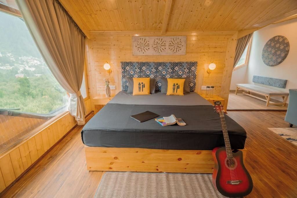 Superior Double Room with Valley View | Free WiFi, bed sheets