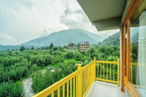 Superior Double Room with Balcony and Valley View | Balcony view