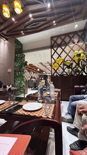 Dining - Rosewood Manali (Manali)