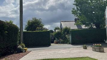 Apartment, 1 Bedroom | Property grounds