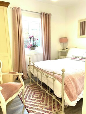Apartment, 1 Bedroom | 1 bedroom - Newcastle Pet Friendly Annex, Drive, Garden, 10min Drive to City Centre (Newcastle-upon-Tyne)