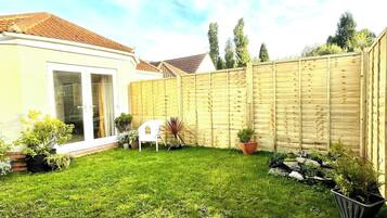 Apartment, 1 Bedroom | Garden