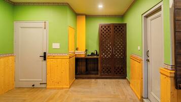 Duplex Quadruple Room | Free WiFi, bed sheets