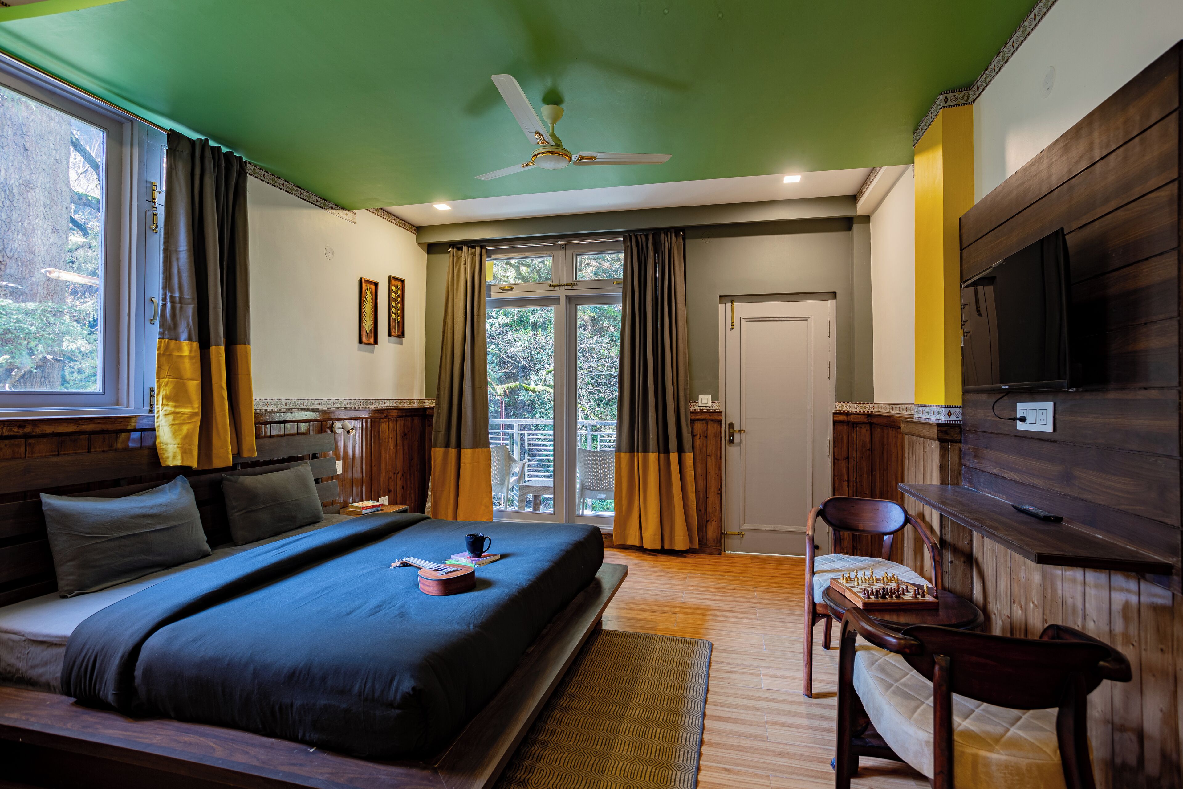Superior Double Room with Balcony | Free WiFi, bed sheets