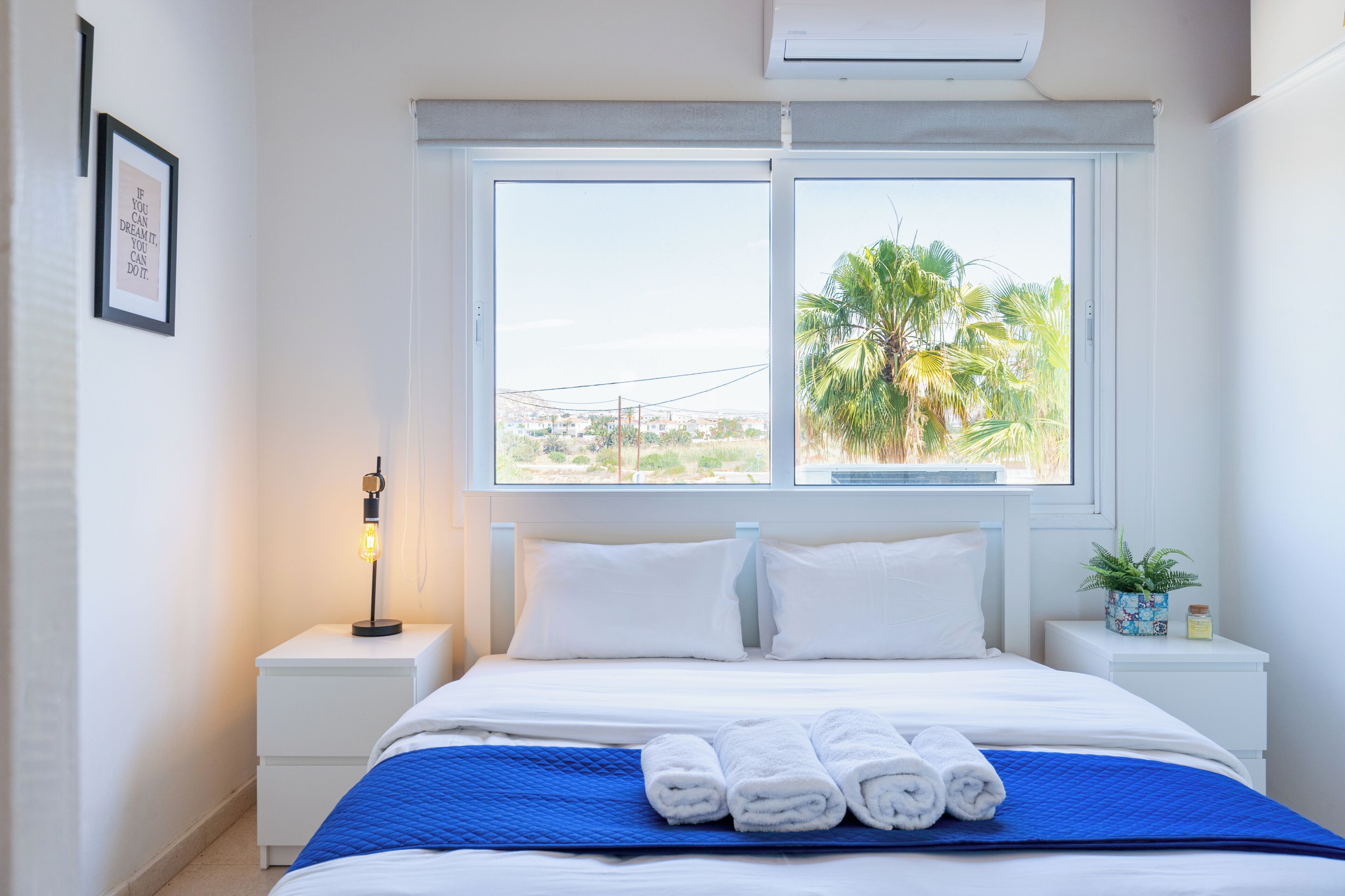 Căn hộ, 1 giường đôi và sofa giường, ban công, quang cảnh thành phố | Bộ đồ giường cao cấp, két bảo mật tại phòng, trang trí khác biệt 