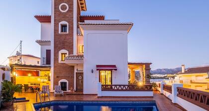 Ferienhaus 'La Torrecilla' mit Meerblick, WLAN und Klimaanlage