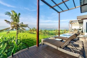 Terrace/patio - Tranquil Luxury Stay with Rice-Field & Ocean Views, Private Pool+Bar, Chef & BBQ (Bali)