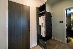 Interior - Tranquil Luxury Stay with Rice-Field & Ocean Views, Private Pool+Bar, Chef & BBQ (Bali)