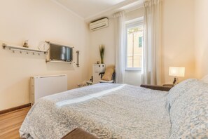 1 camera, ferro/asse da stiro, Wi-Fi gratuito, lenzuola