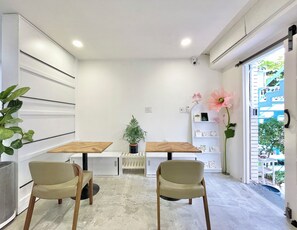 로비 좌석 공간