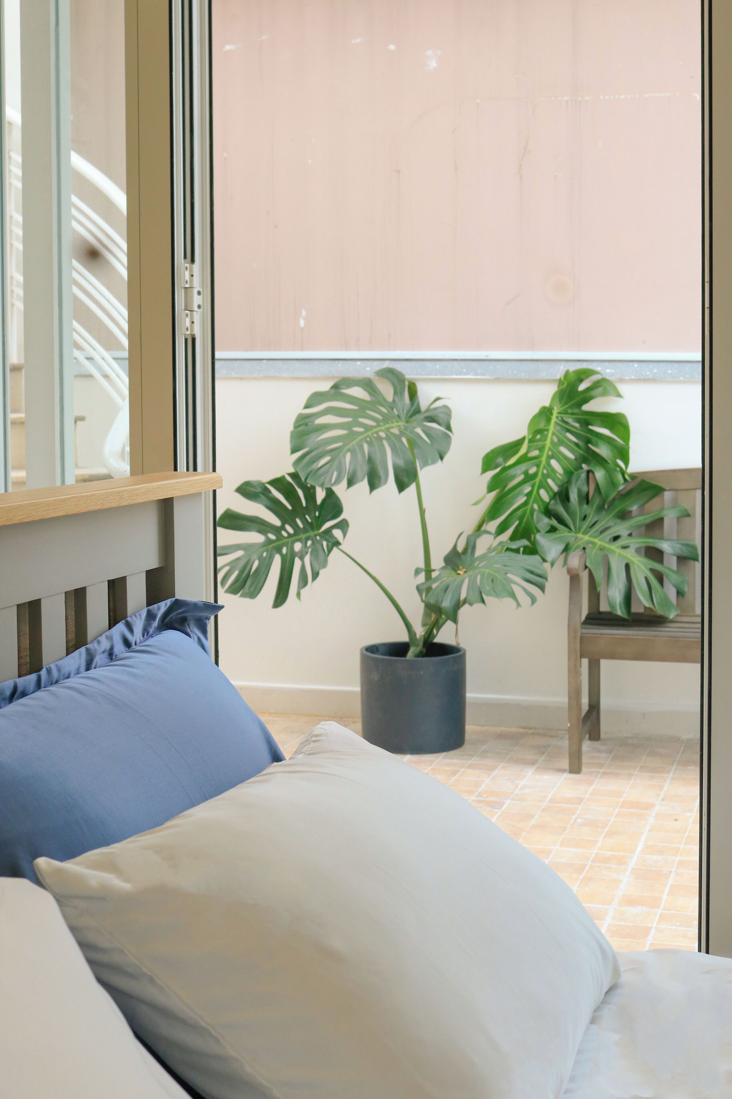 Design Room | Iron/ironing board