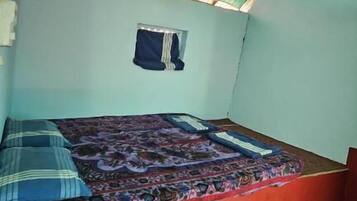 Iron/ironing board, free WiFi