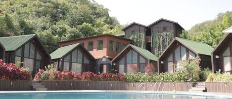 Bureau, fer et planche à repasser, Wi-Fi gratuit