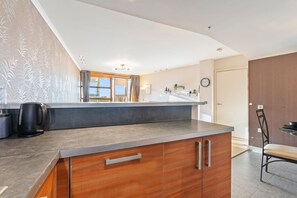 Interior - Battersea riverside 1 bedroom flat (Greater London)