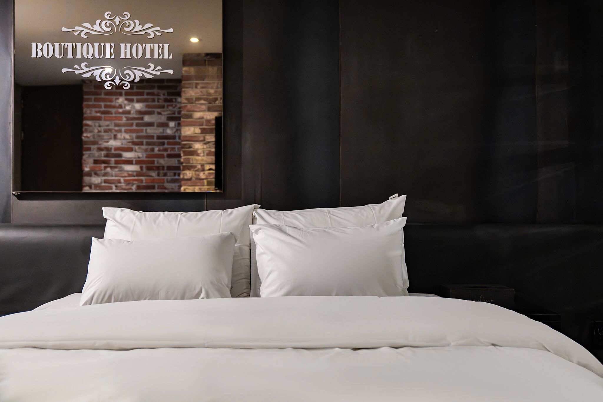 Deluxe Double Room | Individually decorated, individually furnished, desk, laptop workspace