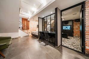 Penthouse | Individually decorated, individually furnished, desk, laptop workspace - Jamsil Raum Tourist Hotel (Seoul)