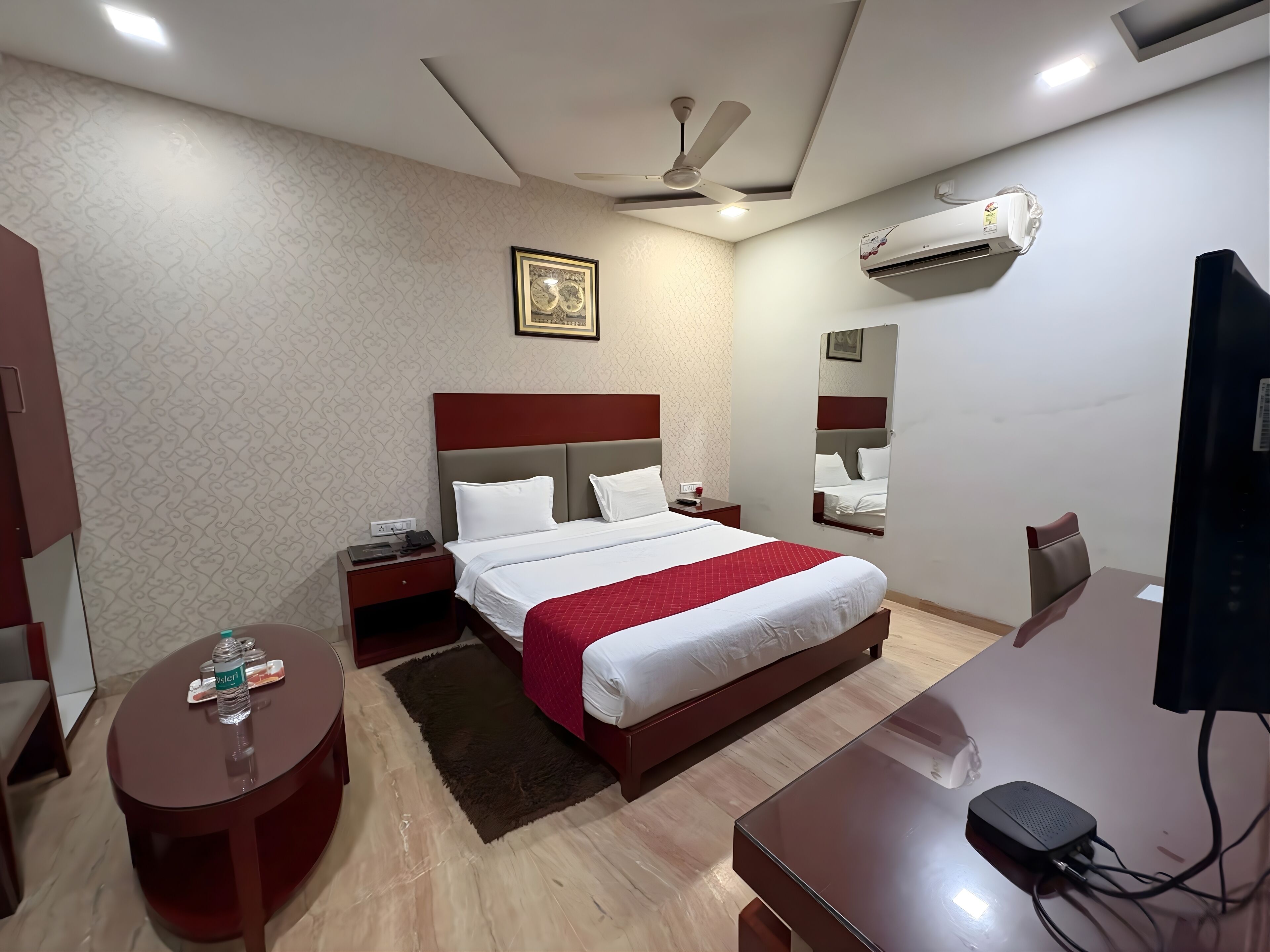 行政客房 | 熨斗/熨衫板