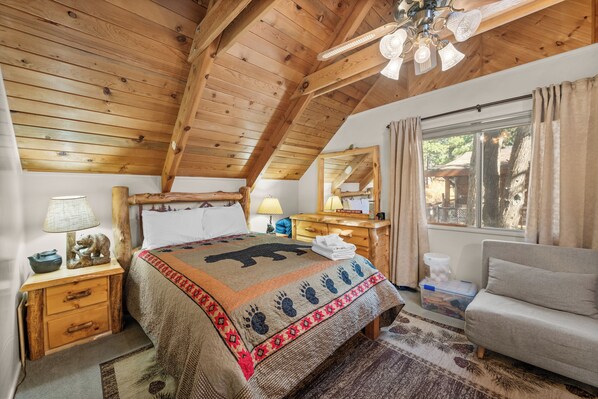 Hus – signature, 3 soverom, kjøkken, fjellutsikt | Individuelt dekorert, individuelt innredet og skrivebord for bærbar PC