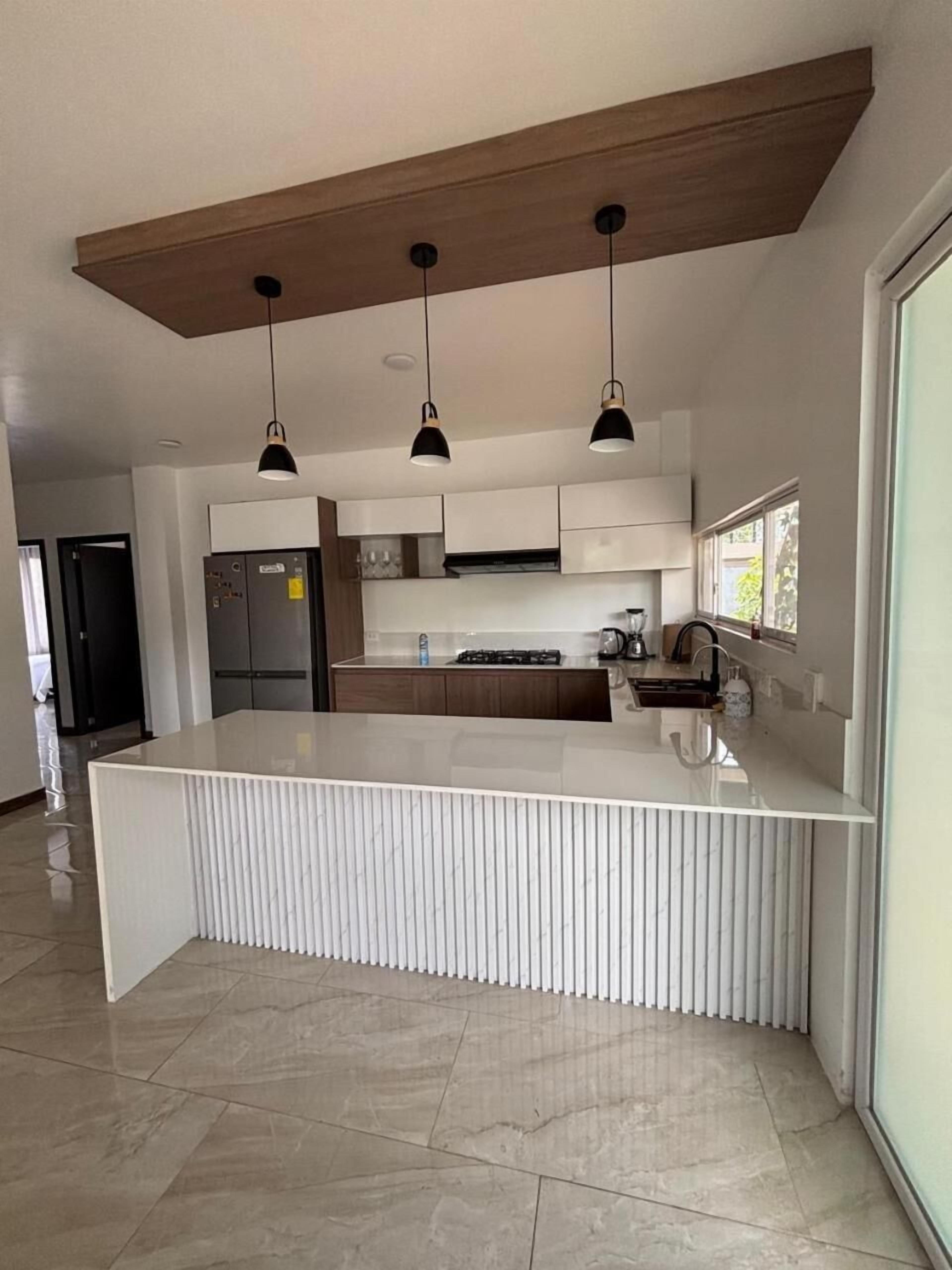 Villa, 3 soverom, terrasse, hageutsikt | Innvendig