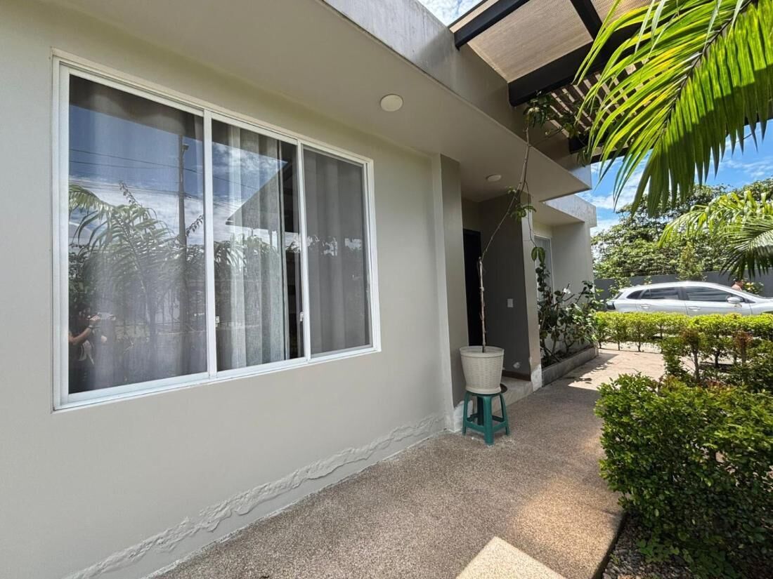 Villa, 3 soverom, terrasse, hageutsikt | Hage