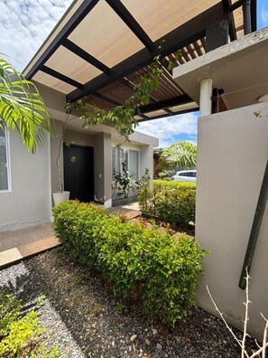 Villa, 3 Bedrooms, Patio, Garden View | Property grounds