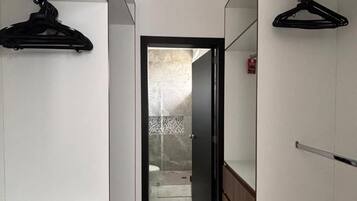 Villa, 3 Bedrooms, Patio, Garden View | Interior