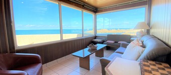 Small two-bedroom house with sea view