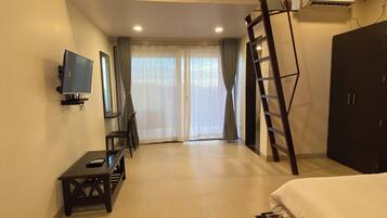 Premium Room | Desk, free WiFi
