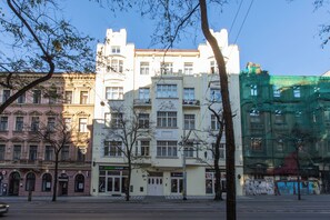Exterior - Superb Studio near Charles Square, Old Town (Prague)