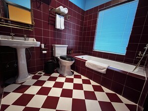 Panoramic Villa, Pool View | Bathroom | Free toiletries, hair dryer, slippers, towels