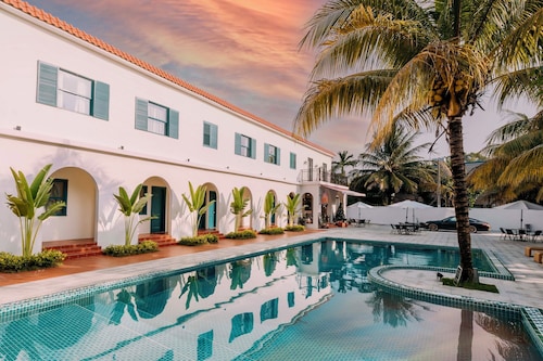 Wanning 911 Surf Club