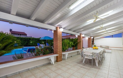 Beautiful home in Santa Maria del Focall