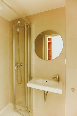 Chambre Simple | Salle de bain