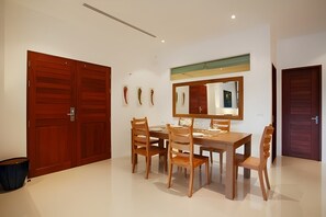 ด้านหน้าที่พัก