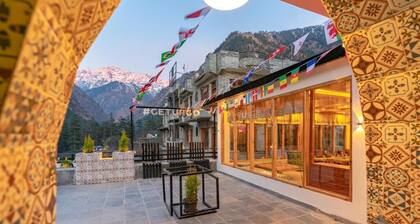 The Hosteller Shimla Valley View
