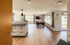 Dining - Nice home in Hemmet with WiFi (Hemmet)