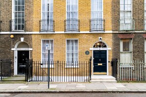 Exterior - Guestready - The Fitzroy Hotel (London)