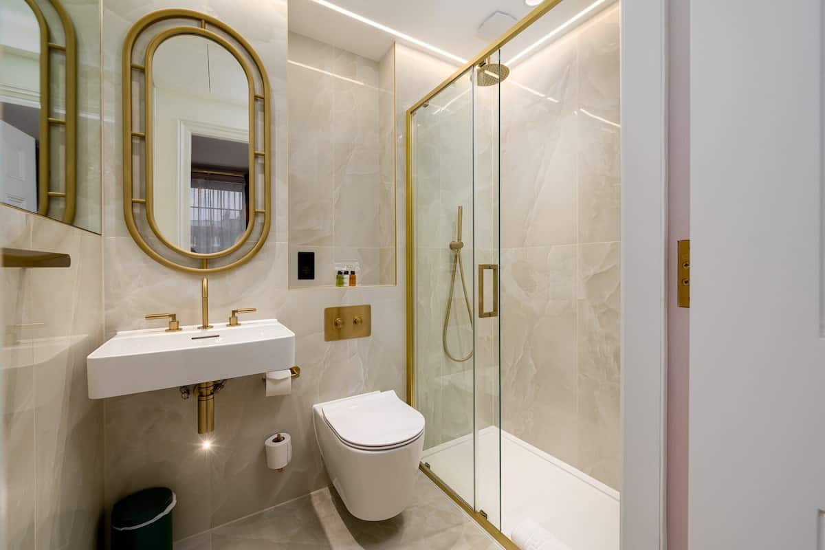 Apartment (Superior Room) | Bathroom