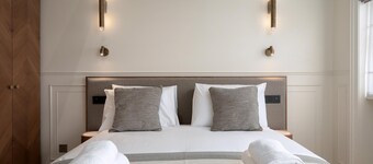 Guestready - The Fitzroy Hotel